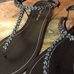 NEW Pelle Moda Baxley Metallic Pewter Sandal